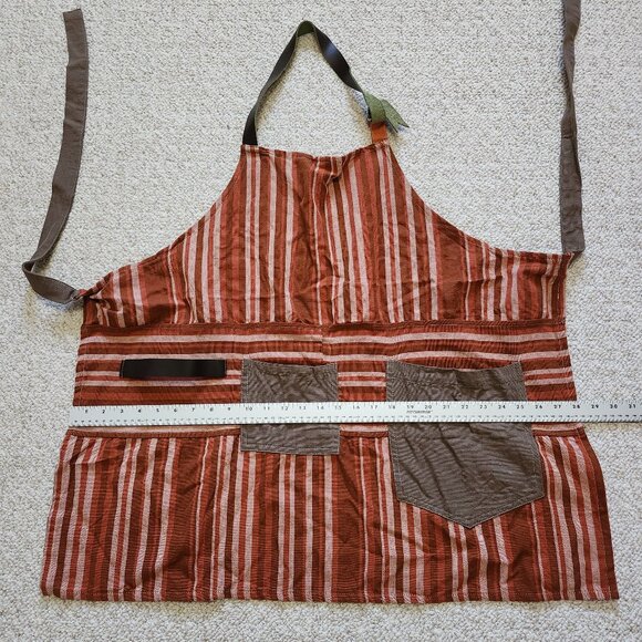 Handmade Orange Apron from Guatemala with Pockets - Picture 2 of 3